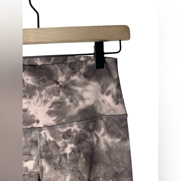 Lululemon Align High-Rise Pant 25” Diamond Dye Mink Berry Grey Size 8 - Picture 4 of 7